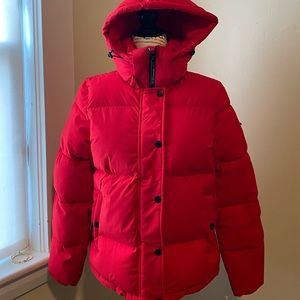 BCBG Short Boxy Hooded Puffer Jacket Sz S